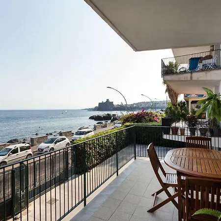Apartment La Terrazza Dei Ciclopi Aci Castello